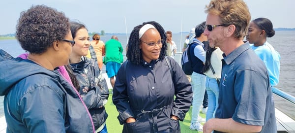 VISITE HISTORIQUE, ÉDUCATIVE ET CULTURELLE DU FLEUVE SAINT LAURENT